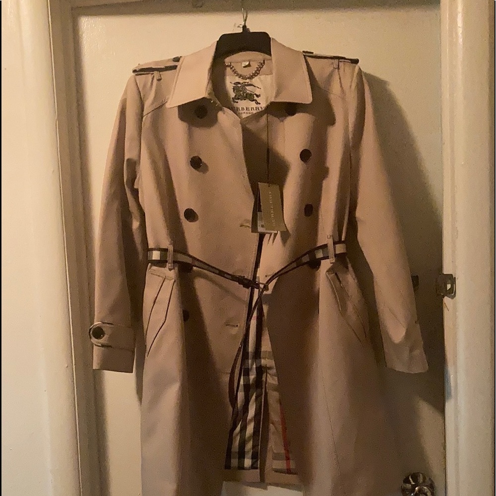 COPY - Brand New Burberry Trench Coat